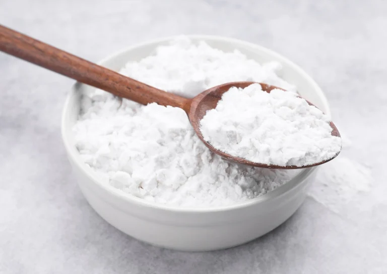 powder on the table with wooden spoon